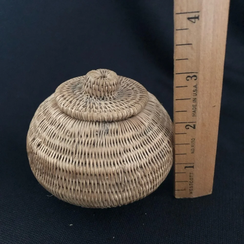 Small Handwoven Small Round Basket with Lid